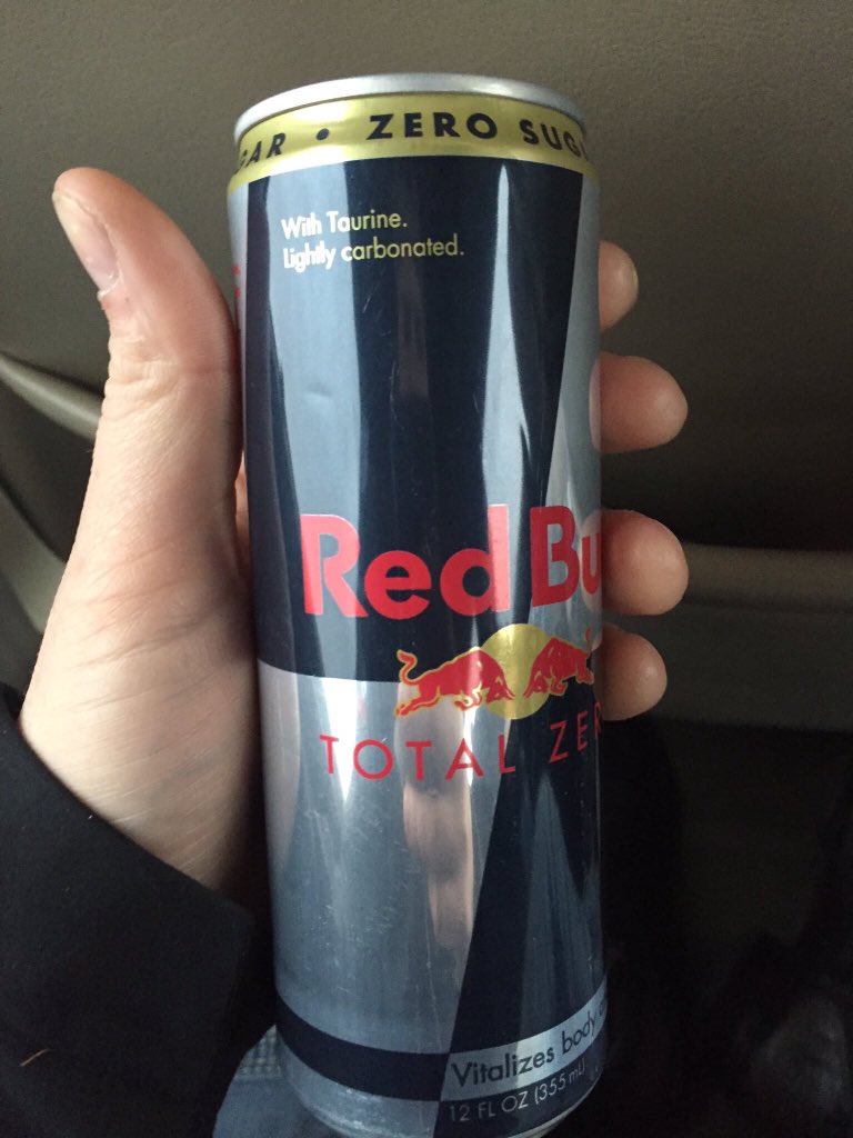 JAKEMCVEY's tweet photo. @redbull My new fav. mid-day drink. #totalzero https://t.co/USGRiggbZI