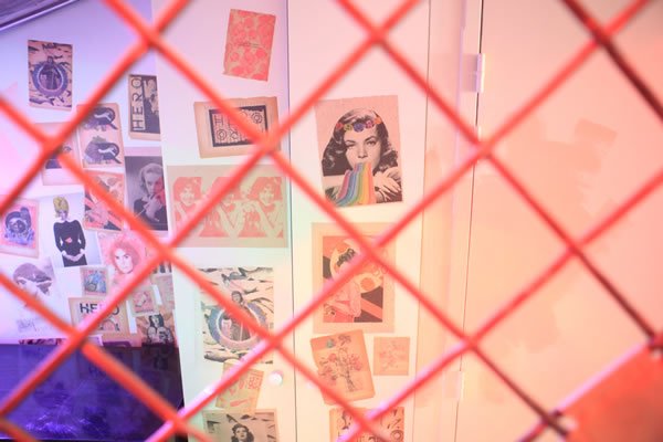 Hell Yes! Did somebody say fried chicken and cocktails? We're on our way 💨we-heart.com/2015/10/06/her… <a href="/hero_paris/">Hero Paris</a>