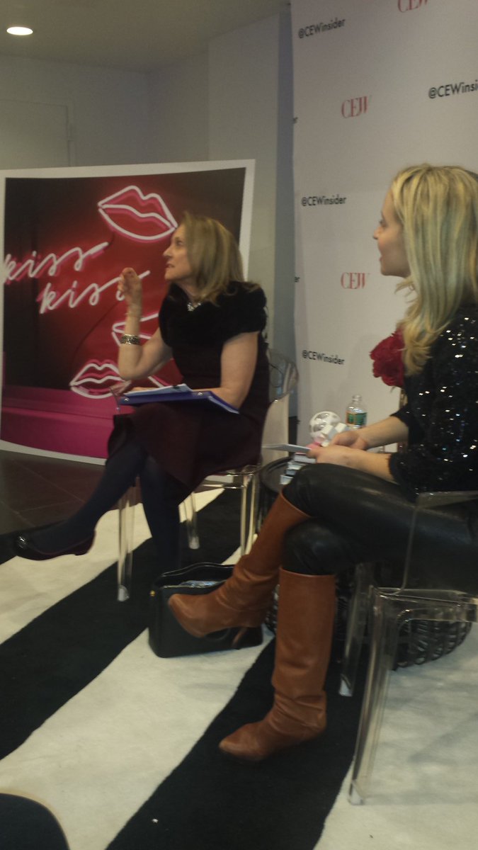 BeautyNewsNYC's tweet image. At the @CEWinsider #productdemo. Over 816 products competing for #beauty awards. #CEWDemo