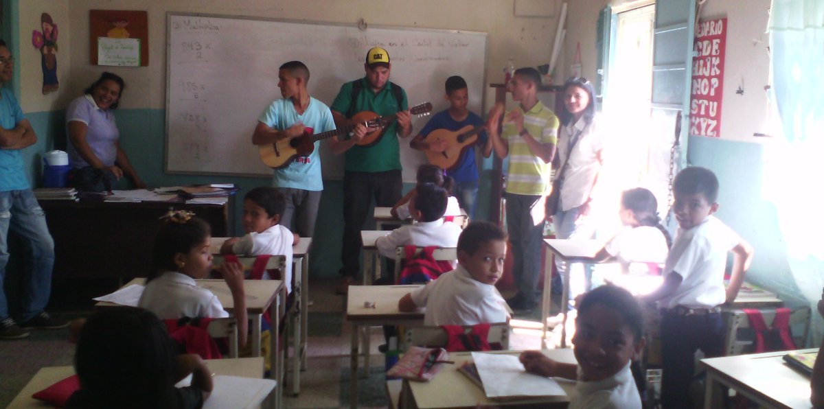 <a href="/PSBzaraza/">PSBzaraza</a> <a href="/SistemaGuarico/">Sistema Orq. Guárico</a> Celebran el 41Aniv.del <a href="/elsistema/">El Sistema</a> EscuelaBenito Lopez d SanJosedeUnare. <a href="/luigarbe54/">luis garcia</a>