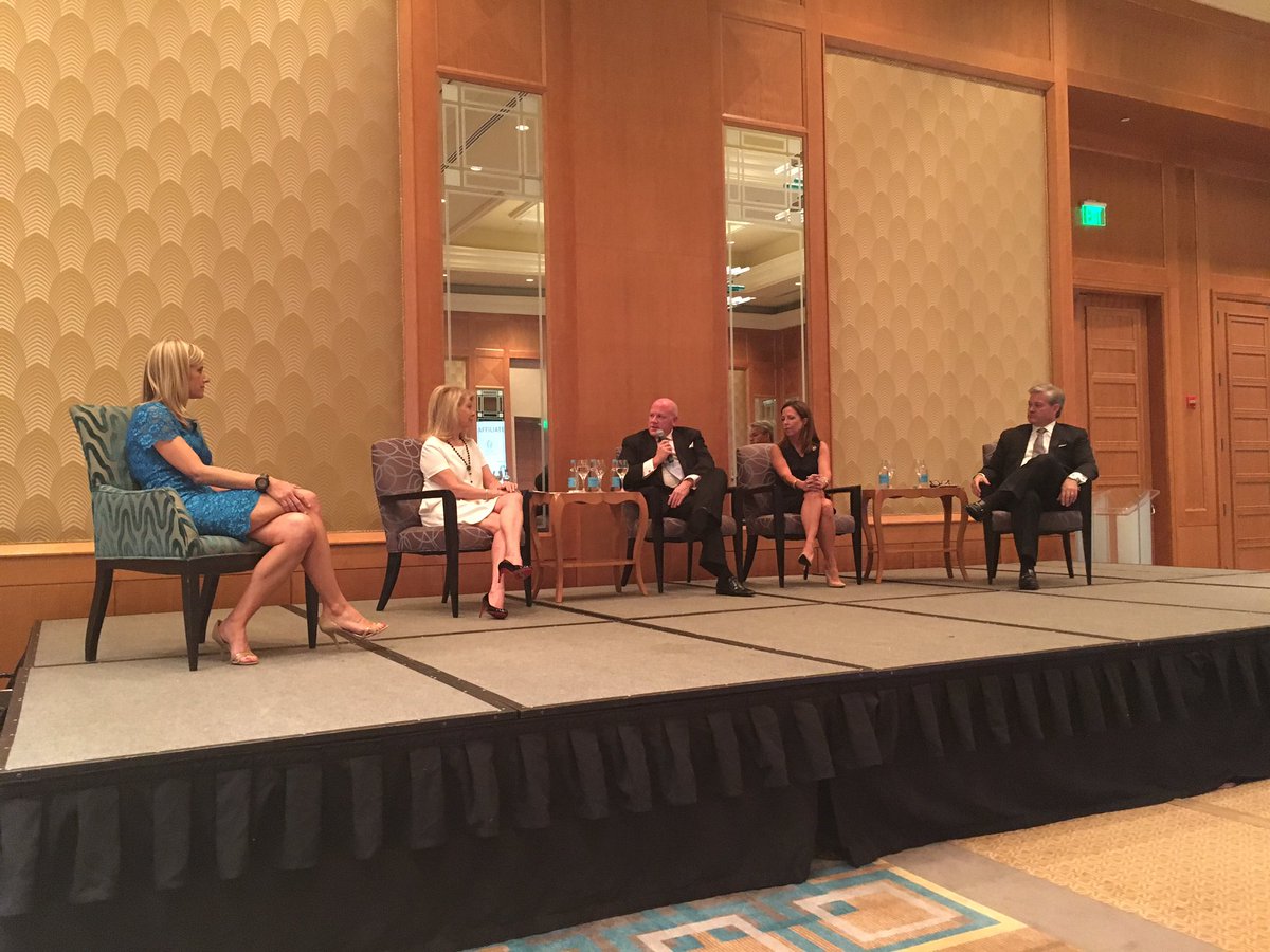 ONESIR's tweet photo. #2016aam amazing tips from our panelists @BillFandel, Nikki Field, @DanielGaleSIR, @TTRSIR, & moderator Liz Bentley https://t.co/HdujyxTuNl
