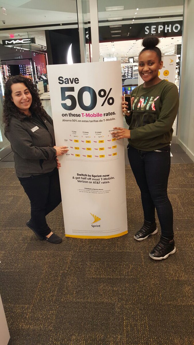 She came in JUST to say how much she loves Sprint <a href="/marceloclaure/">Marcelo Claure</a> @bthudson3 <a href="/Wads20/">John Moulison</a> <a href="/ConradJHunter1/">Conrad J Hunter</a> <a href="/Heather_B43/">𝐇𝐞𝐚𝐭𝐡𝐞𝐫 𝐌𝐨𝐬𝐜𝐚</a>