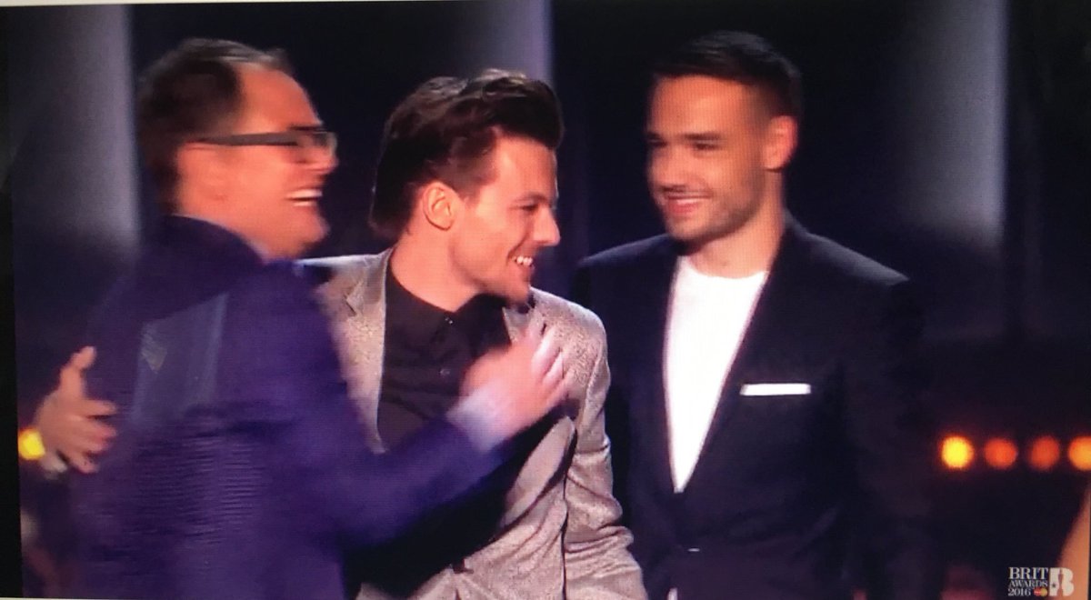 cupalwt's tweet image. WE WON #BRITs2016
