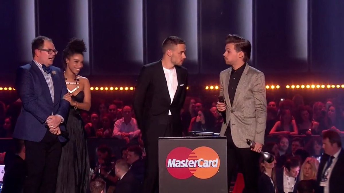 cupalwt's tweet image. BEST FANS IN THE WORLD #BRITs2016