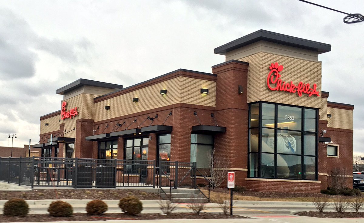 Crazy4ChickFilA's tweet photo. 79 of 100: @ChickfilA #3242 Greendale, WI. Only 2 locations in Milwaukee, got them both now ✅ #ChickFilA100 https://t.co/4imxpRNtpy