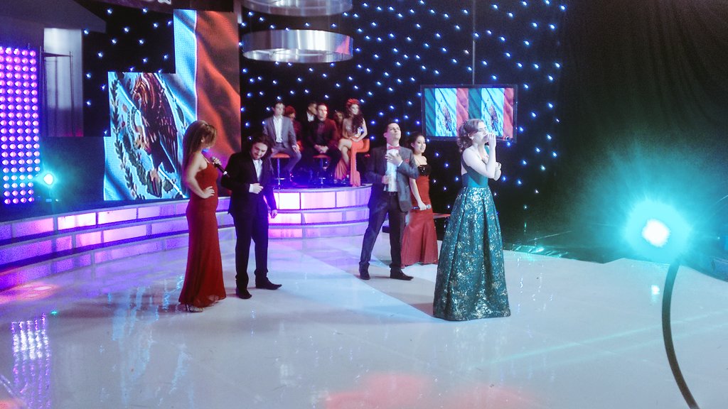 multimediostv's tweet photo. México en la piel en #ElMundoDeLasEstrellas https://t.co/rhJ2NT5Zux