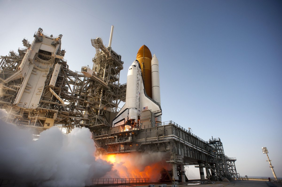ThrowbackSpace's tweet photo. #OnThisDay five years ago, Space Shuttle Discovery launched on her 39th and final flight. #STS133 https://t.co/Dykeei1y3R