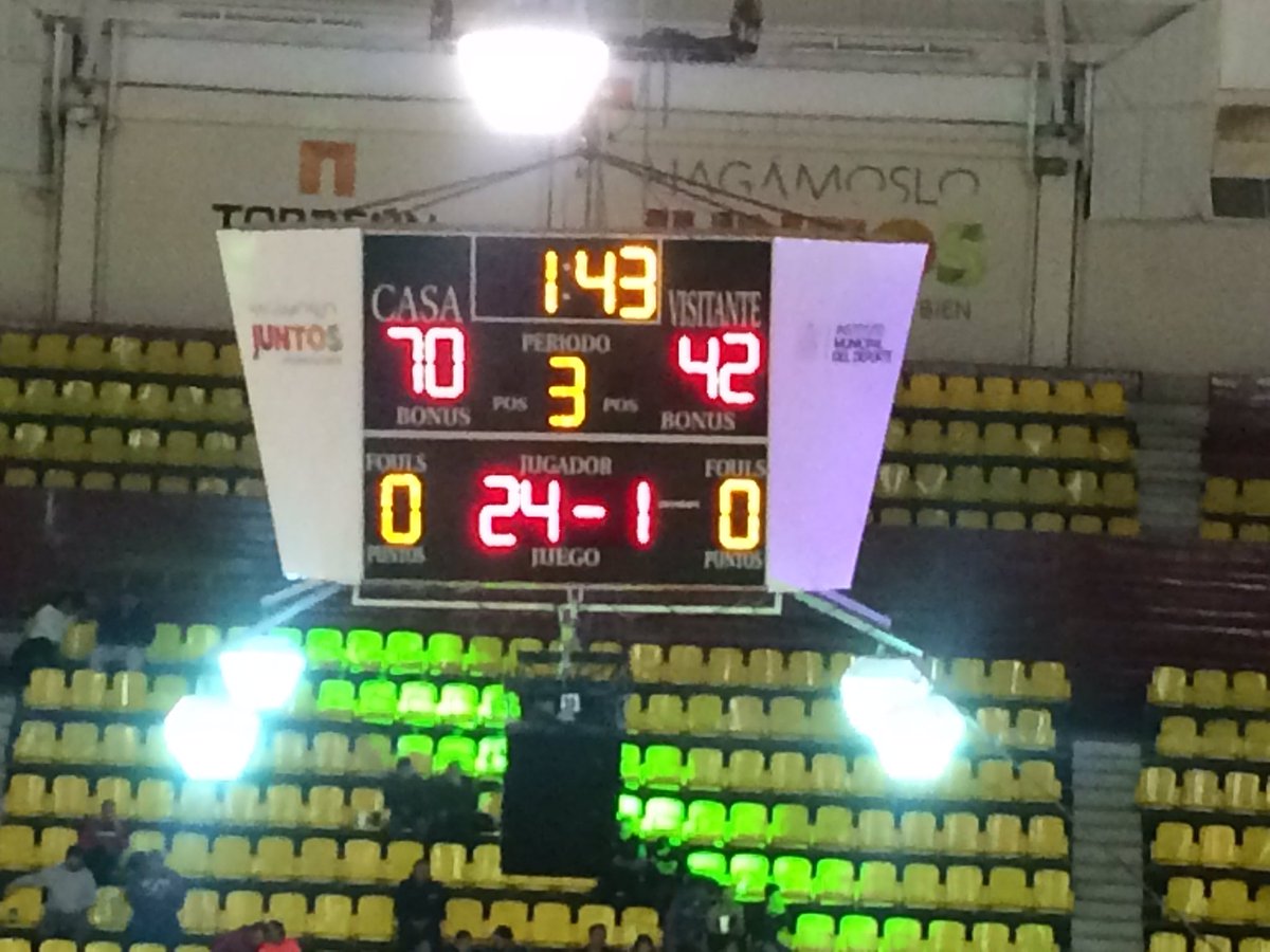 <a href="/JefesOficial/">JefesFuerzaLagunera</a> arriba, apuntó de iniciar el 3er periodo #SomosJEFES