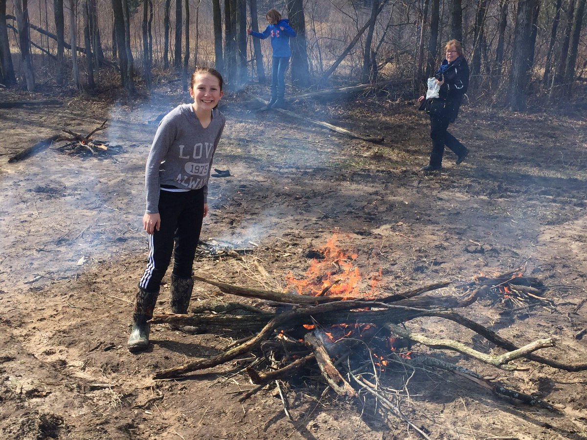 STREAMSchool's tweet image. #streamschool students have been studying #wintersurvival skills. #theymadefire #miched #htownstrong #pbl #pblchat