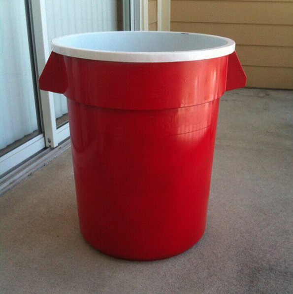 CupsCompany's tweet photo. Finally a #redcup that knows its place! #nomoreplastic #retainability #gostainless https://t.co/fU02shTvzD