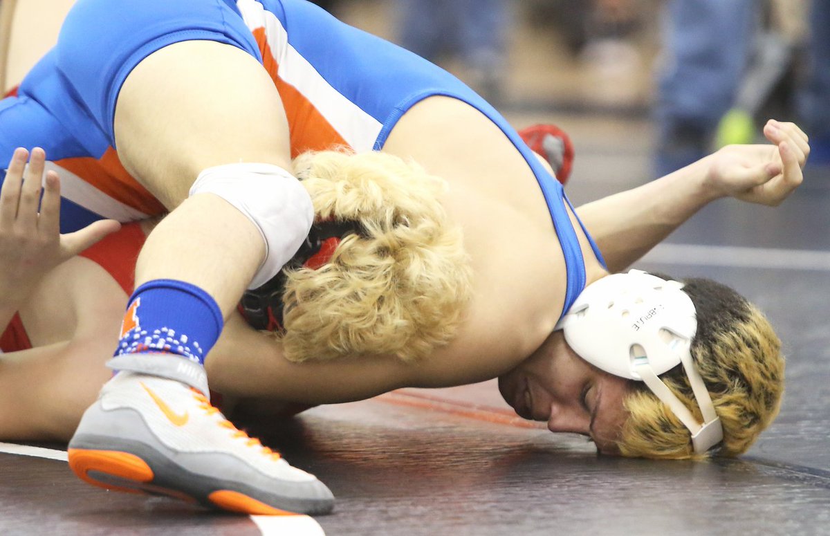 PhotogLori's tweet photo. PHOTOS: https://t.co/aSloFw4hpj NJSIAA Reg 8 #wrestling prelims @CRHSD @CumbSports @TBoltAthletics @TboltsWrestling https://t.co/ZDhV2xlsrQ