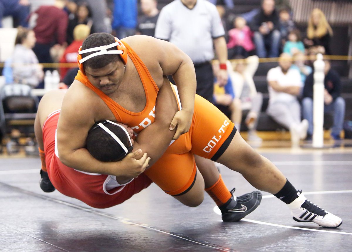 PhotogLori's tweet photo. PHOTOS: https://t.co/aSloFw4hpj NJSIAA Reg 8 #wrestling prelims @CRHSD @CumbSports @TBoltAthletics @TboltsWrestling https://t.co/ZDhV2xlsrQ