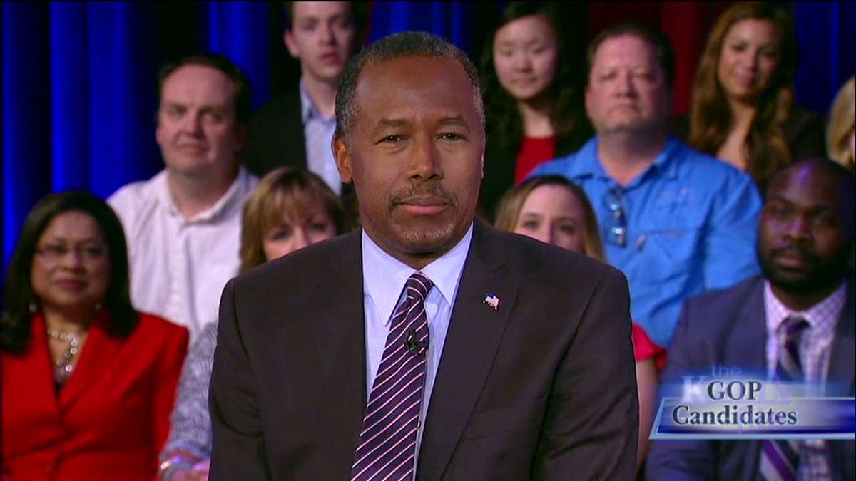 FoxNews_Flash's tweet photo. .@RealBenCarson Responds to Calls for Him to Drop Out of 2016 Race @megynkelly #KellyFile https://t.co/0tiO8bzlId https://t.co/gBh4vtPr2f