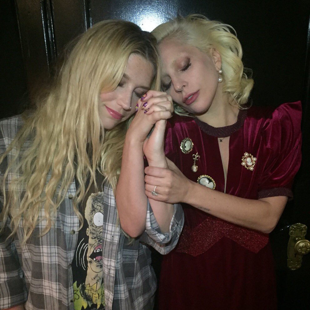 TechHOfficial's tweet photo. Lady Gaga and Kesha. There is a light at the end of the tunnel. You will be free again Kesha. #FreeKesha https://t.co/VwxqjEcCEH