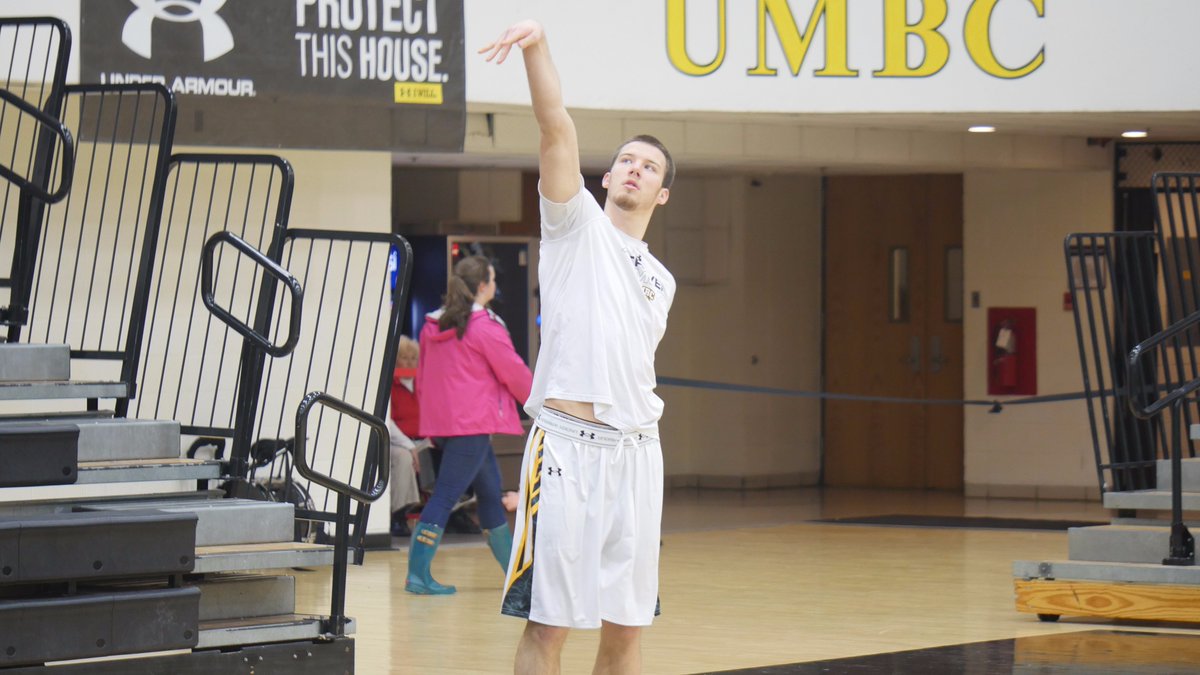 RetrieverNation's tweet photo. @CJoyce42 looks ready for his big night! Congratulations to him for making it this far in his life! @UMBCAthletics https://t.co/4QEqcNQK02