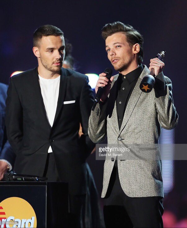 1Dir_Worldwide's tweet photo. The BRITs Awards 2016でのLiamとLouis🙌🏼❤️ https://t.co/DpaEEfhAuT