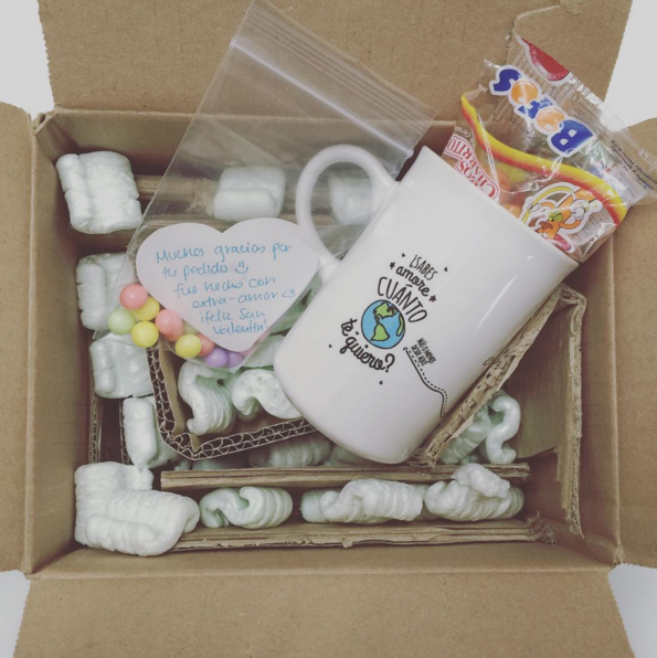Kichink's tweet photo. No olvides acompañar tus envíos con algún agradecimiento o un pequeño obsequio. ¡Todos los detalles cuentan! 📦 #TipK https://t.co/wrwTkv8P6N