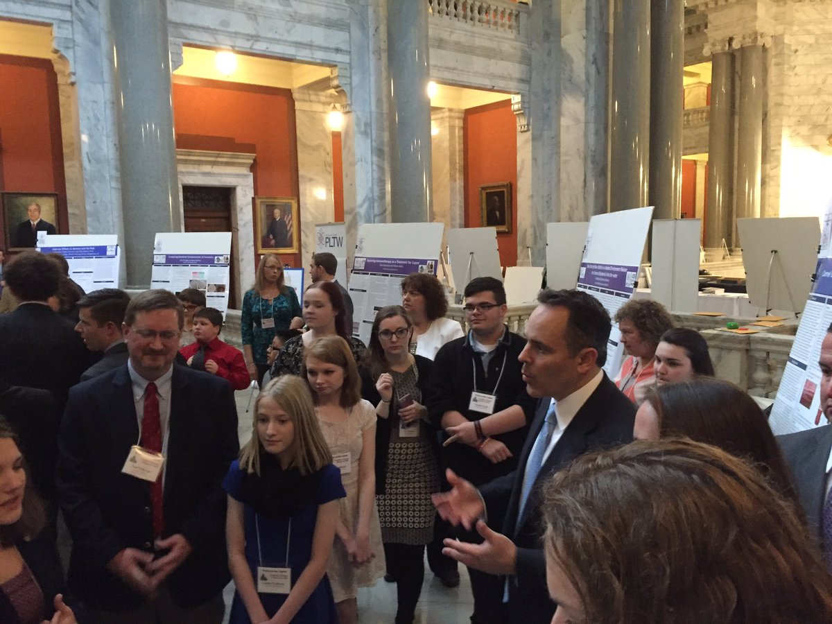 PLTW_KY's tweet photo. PostersAtCapitol @GovMattBevin 
@Posters2016 #kyposters16 #kypostersPLTW16 @UKEngineering @mettyjoe @UKy_Klein https://t.co/D8wi6JfpD4