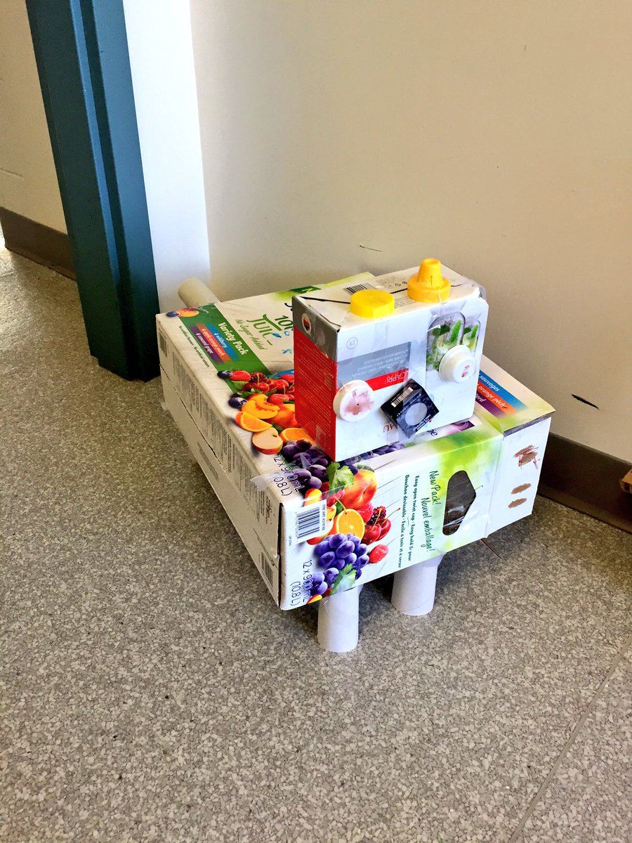 ClimbandGrow's tweet photo. Our @Energy_Lit Art Exhibit was a SUCCESS!! @rvssocial @Erin_YYC @ccbadge #livinggreen #recycling #environmentlove https://t.co/C3pZrzsv37
