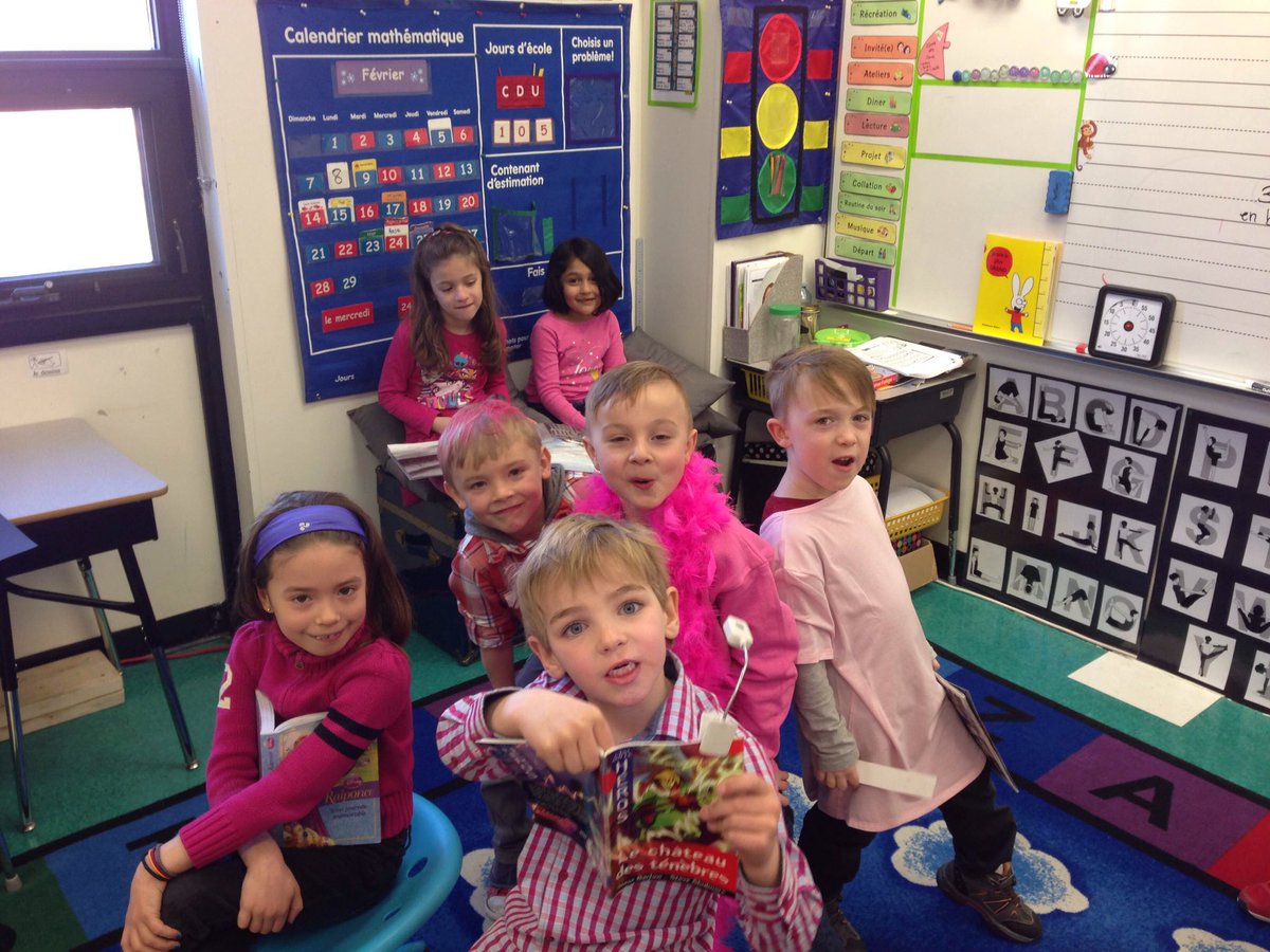 TDJ_FS's tweet photo. Journée rose contre l'intimidation @TDJ_FS #pinkshirtday #rosefrab https://t.co/fMfIvatMWK