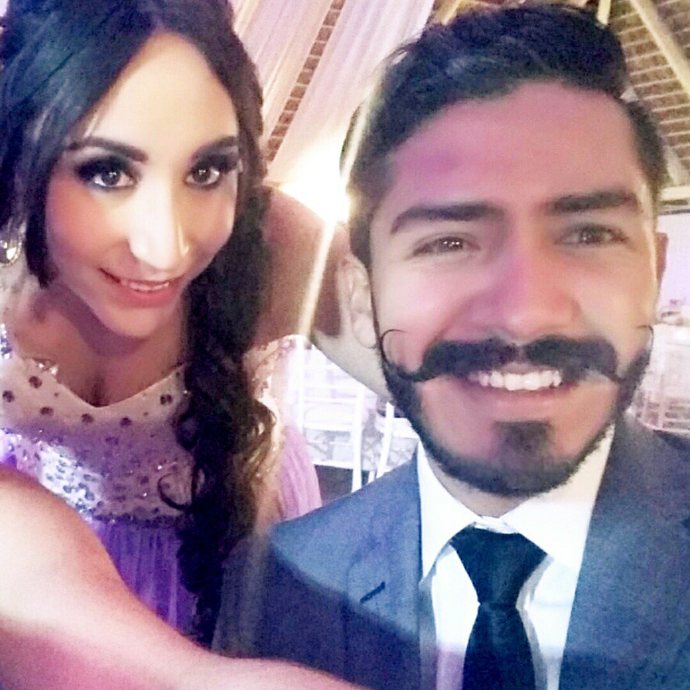 omargeorg's tweet photo. SONRIE FORMAL Y CON BIGOTE!! 〰 #bigoton #bigotesmx #moustache https://t.co/COf4D8bsqI