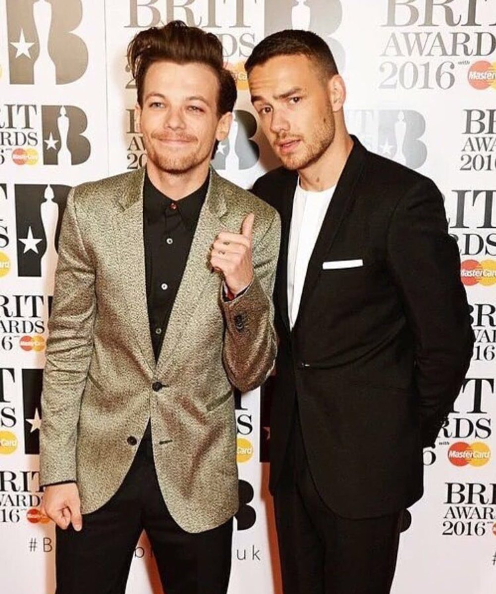 TxOneDirection's tweet image. THEY LOOKED SO GOOD #BRITs2016