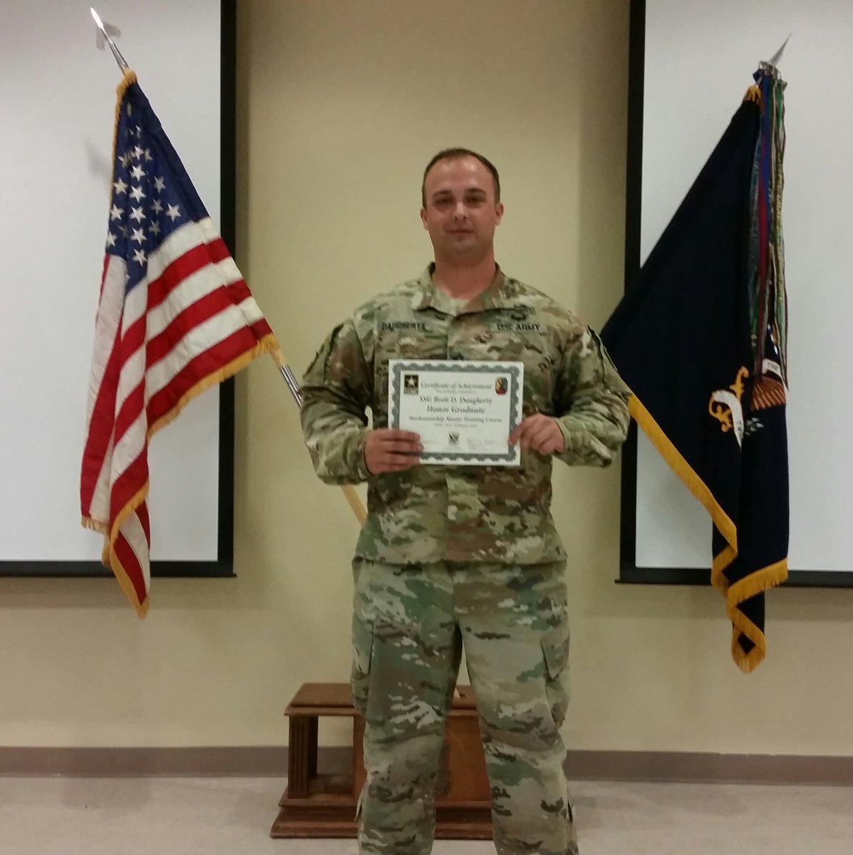 2_47IN's tweet photo. Drill Sergeant Daugherty of C Co 2-47IN graduated the MMTC LEVEL 4 as the Distinguished Honor Graduate https://t.co/VruyCYC1cJ