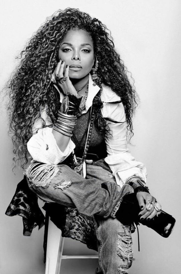 _LadiesFirst_'s tweet photo. "I Can B Happy W/ Who I Am. Not What I Should Be, Or Would've Been, Or What Someone Tells Me 2 B" - Janet J 👑 #wcw https://t.co/ccNUFGOUfV