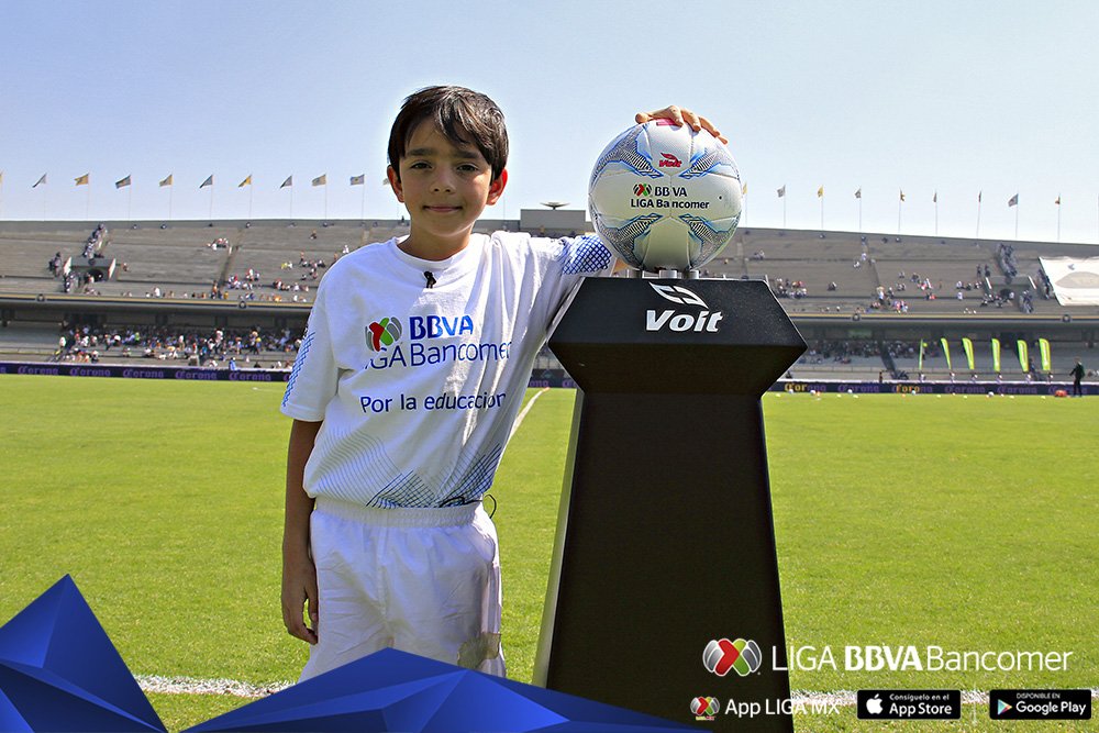 LigaBBVAMX's tweet photo. 📸 📸 📸 #J7CL2016 #PorLaEducación en el @PumasMX vs @ClubSantos
#LIGABancomerMX @FBBVABancomer @Voit https://t.co/Xok6wW1M9y