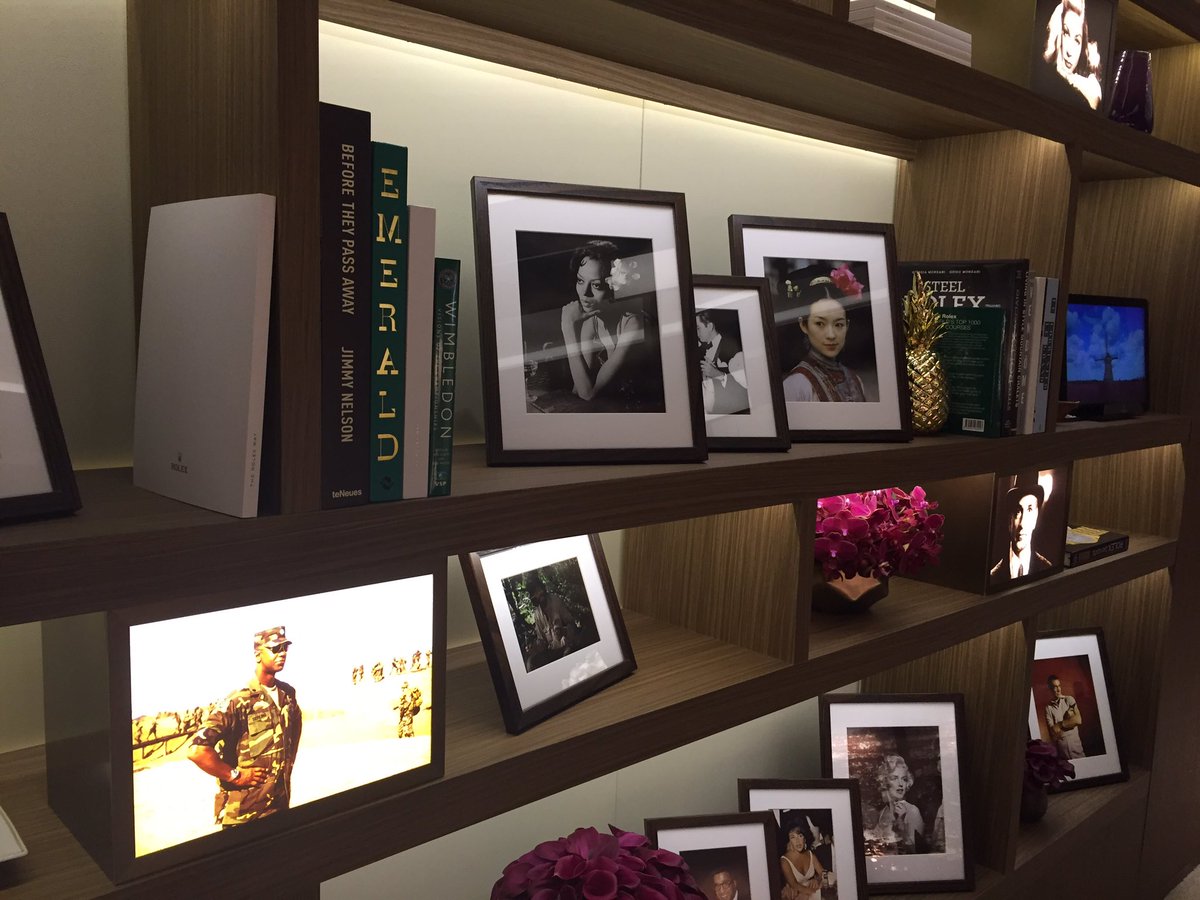 people's tweet photo. Photos throughout the #Oscars green room include iconic Hollywood films and stars ⭐️📽 ©A.M.P.A.S.® https://t.co/DmLQqBkPFD