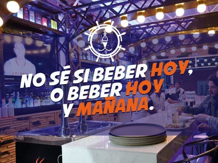 HookFishBar's tweet image. El capitán aún no decide y ya es miércoles #ABeber