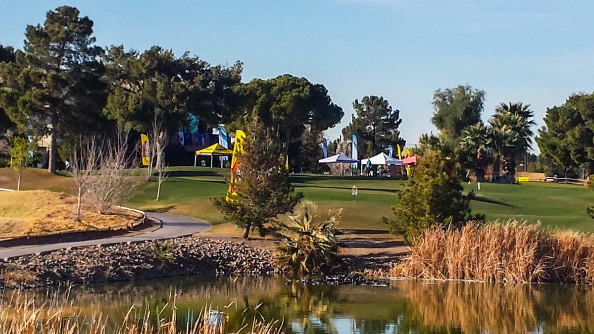 InnovaDiscs's tweet photo. Setup is underway for the 2016 Gentlemen's Club Challenge! Stop by and see us! #2016GCC #DiscGolf #InnovaDiscs https://t.co/8kYA2NLxsu