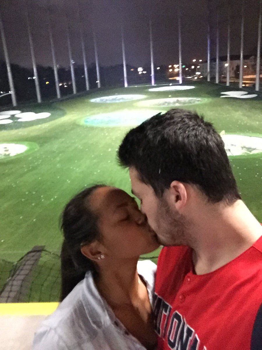 creative_cart's tweet photo. TopGolf with my love! 😘 😇😎 #TopGolfVB https://t.co/oG62rl69LX