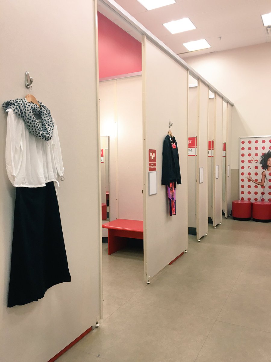 jaimeaust's tweet photo. Bringing on the next level at T0681 this week! #softlinesistransforming #2tweetworthyday #proudstl https://t.co/JqkoXW4Ylp