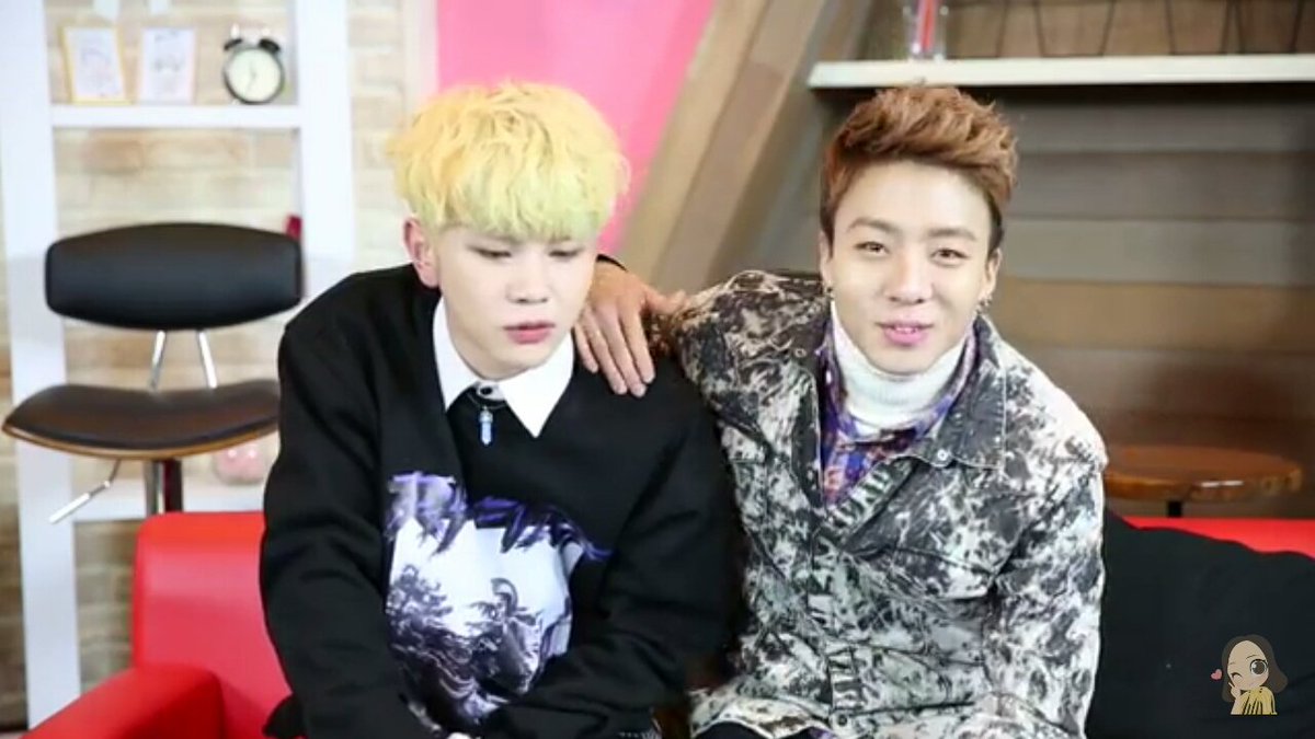 hudjayhoon's tweet photo. pgoon: we need to look close
hansol: ok https://t.co/tDadS5GLyG