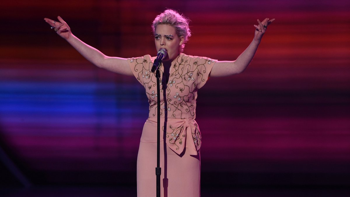 AmericanIdol's tweet photo. RETWEET to show your support for @jennblosil! #IdolTonight https://t.co/UBK2ckNpOs