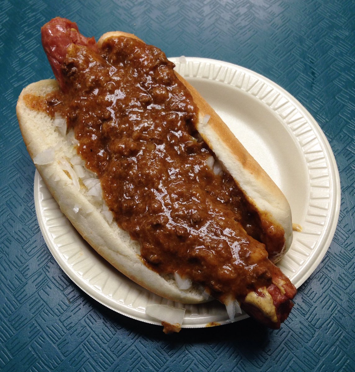 louisfcastano's tweet photo. Couldn't pass by #hotgrill without stopping for a #onealltheway. https://t.co/7uB07bf6XV