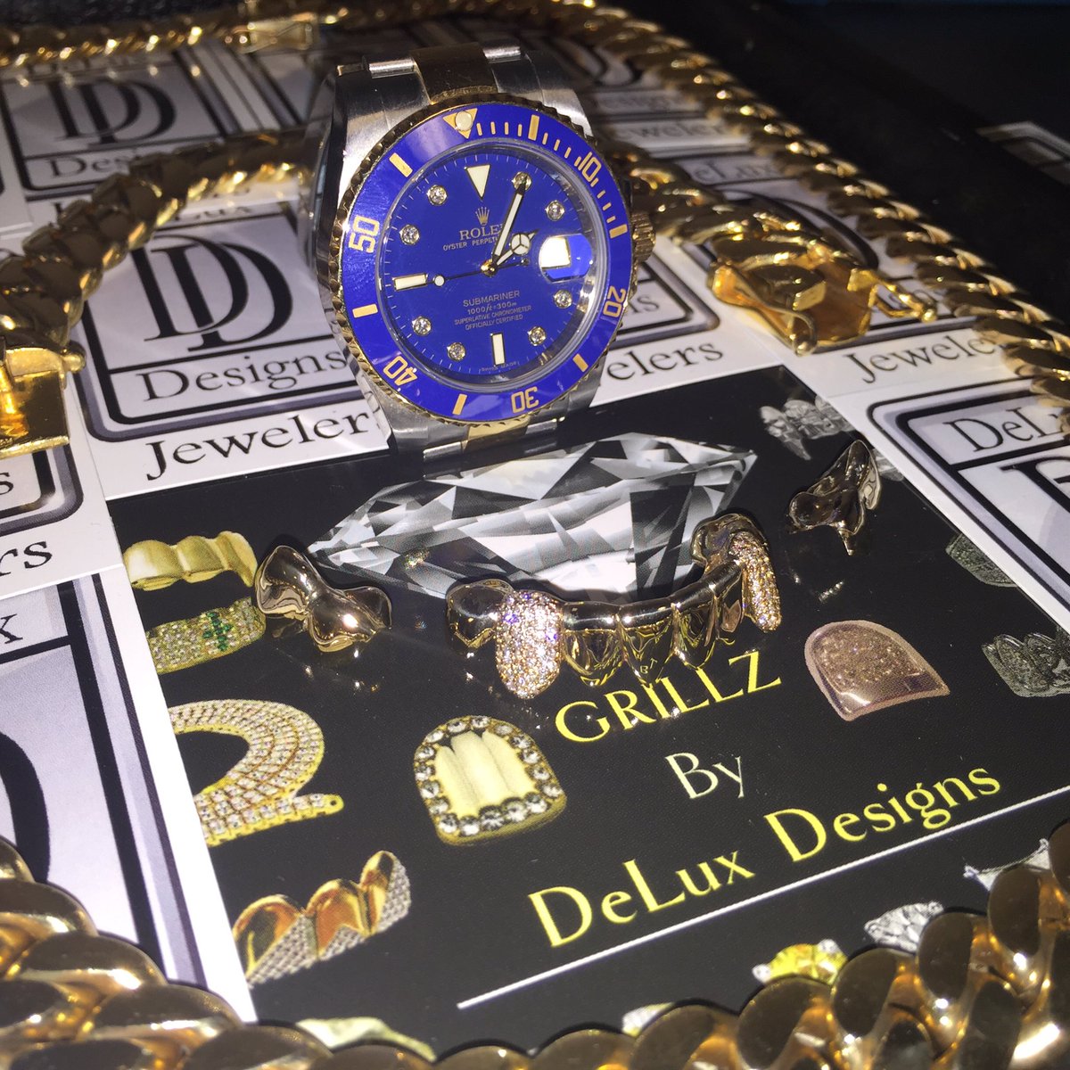 MZoneOut's tweet photo. #Grillz #Jewelry #GoldTeeth #Miami #Hollywood  
 #Fashion #Gold #Hot #Bling #Diamond #Exclusive #GoldGrillz  #hiphop https://t.co/ZQMLq0yPBt