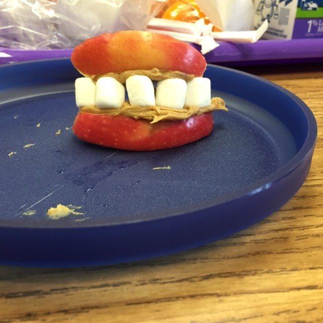 Exploring community helpers <a href="/StratfordLndgES/">Stratford Landing ES</a> #itssnacktime #Dentists