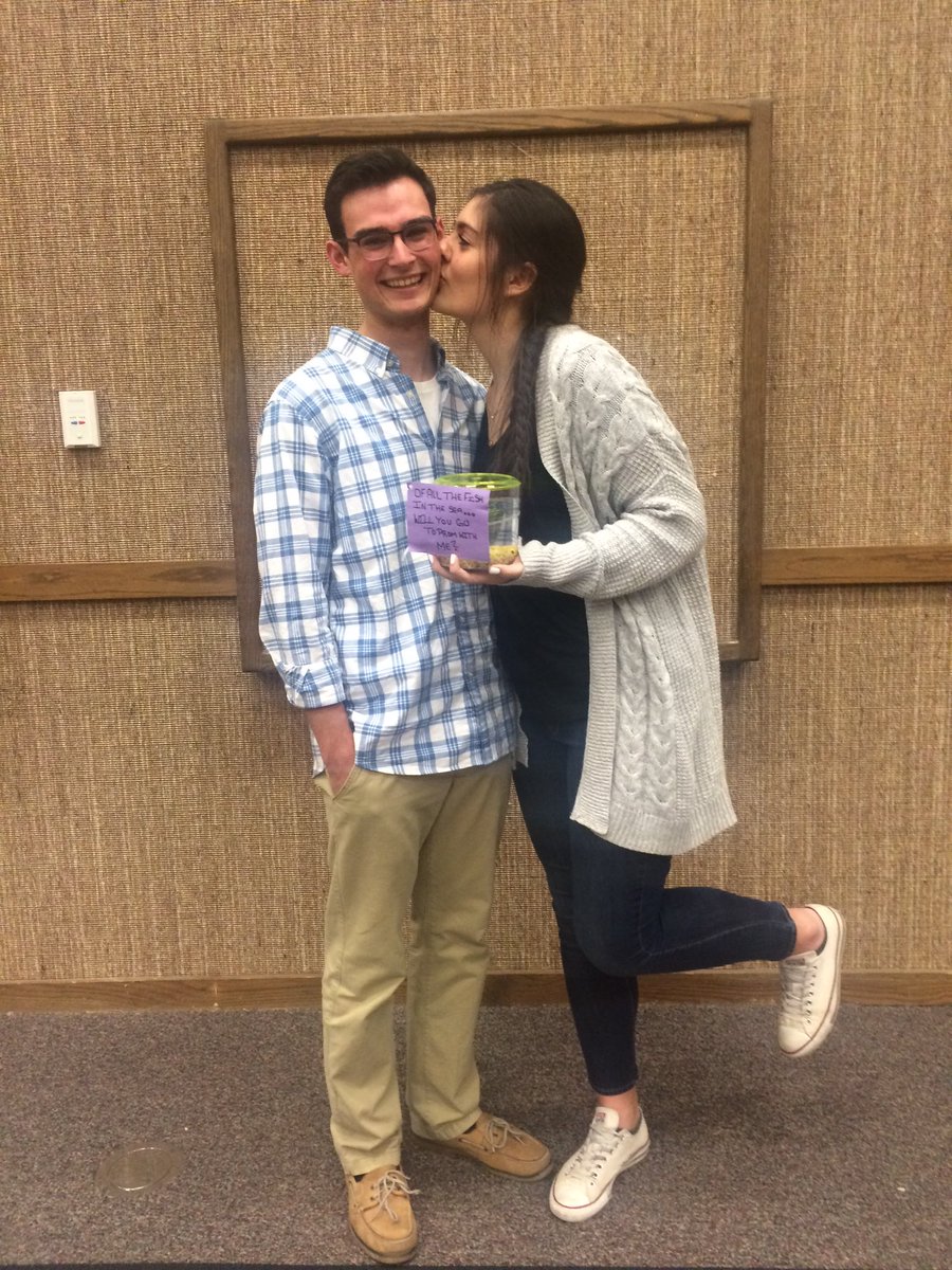 N8Nadal's tweet image. I oFishally have a prom date #projectNemo