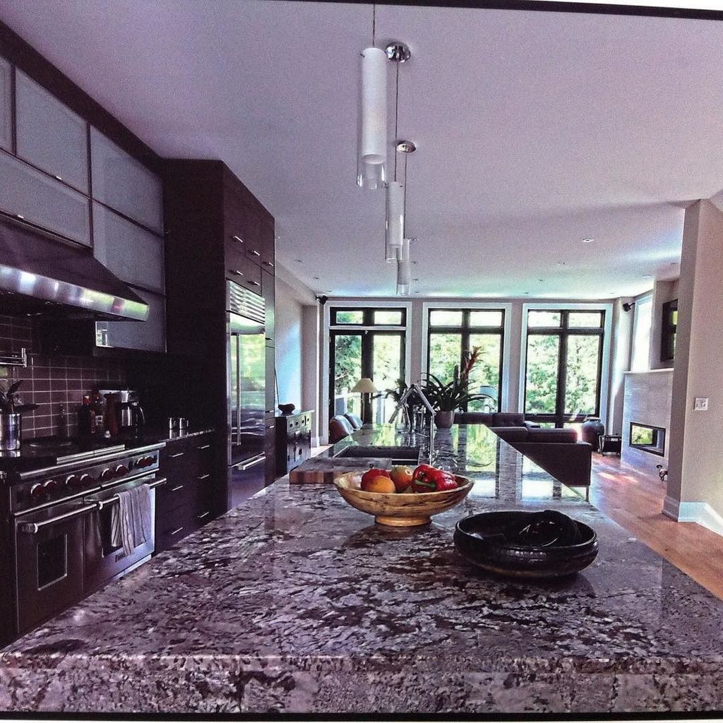 home_toronto's tweet photo. RT https://t.co/2FM7RNBAiH Open concept renovation toronto east york #qualityconstruction #renovation #kitchenren… https://t.co/KYH3Y5OB4s