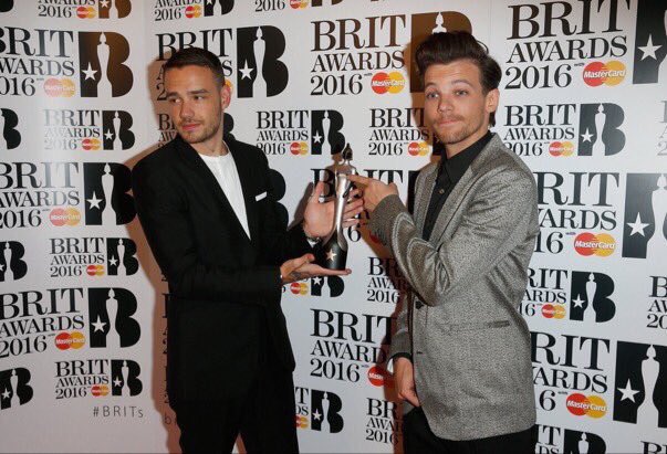 mytomlin1224's tweet photo. この2人可愛いなんてもんじゃない

#BIRTs
#BIRTVIDEOONEDIRECTION https://t.co/Z2qX5Pg0Is