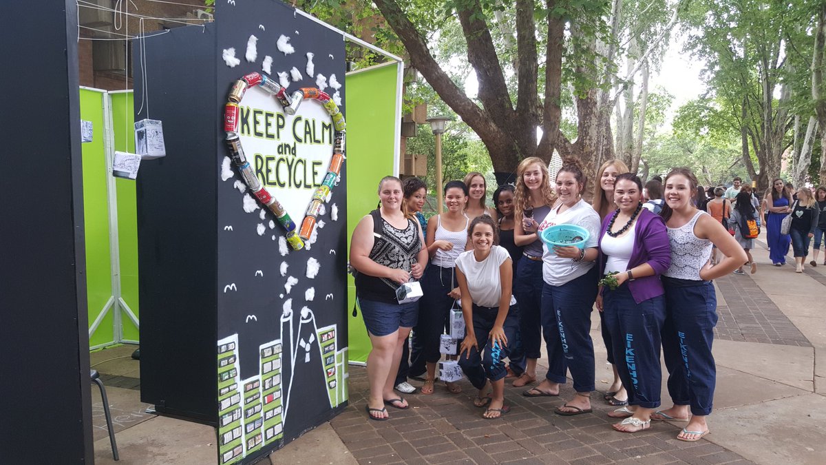 Support Canned Food Day #mynwu #dankiepuk #HEInEIKEN #blikkieskosdag2016 #loverslane <a href="/NWUWapad/">Wapad</a> <a href="/NWUPUK/">NWUPUK</a> @PukkeHEIMAT