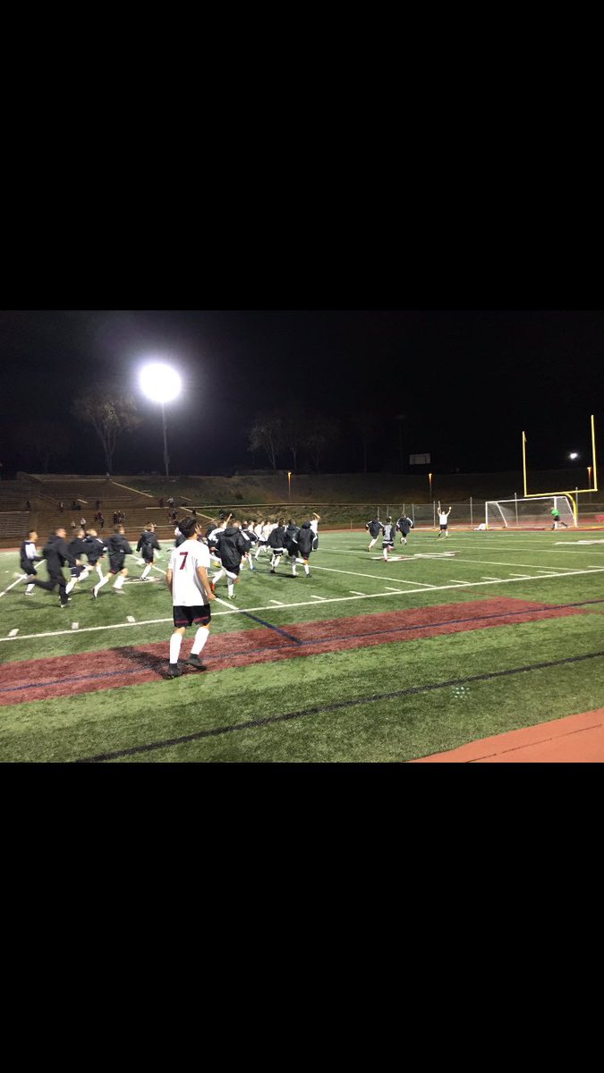 TPsoccer2019's tweet photo. Torrey pines wins in PKS (4-2). Semi finals vs cathedral next Wednesday!! HUGE shout out to @TPCHAOS. #WeareTP #sapp https://t.co/VC0xxFJ5eT