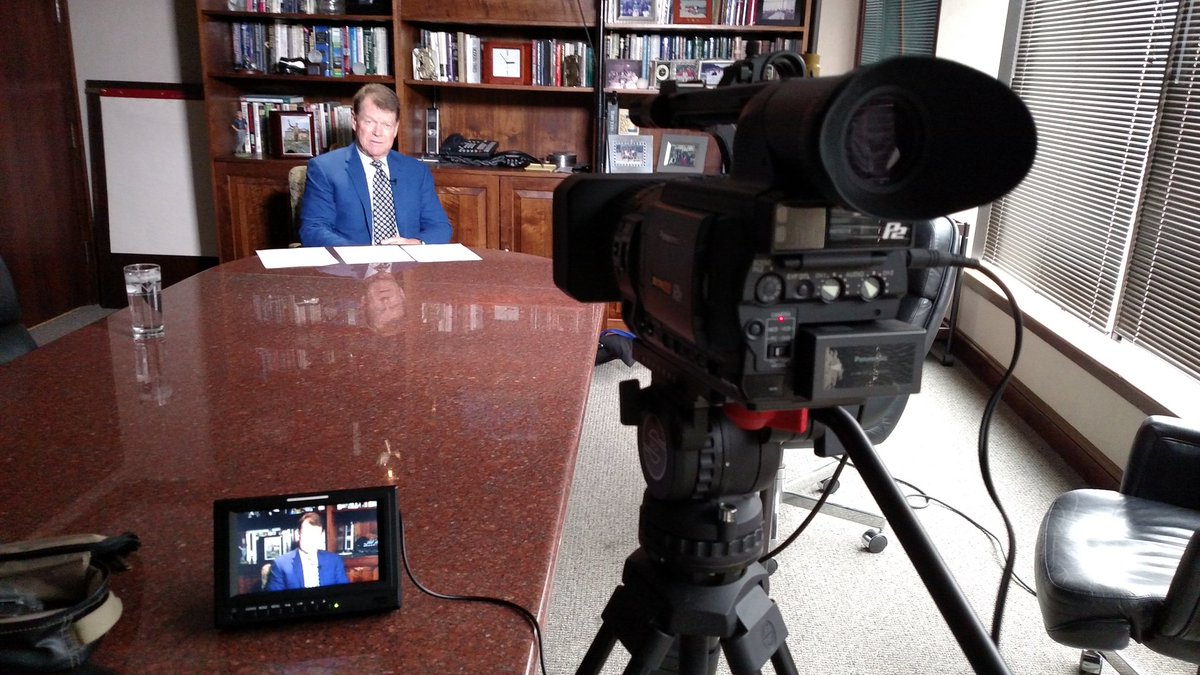 HistoryGroupLLC's tweet photo. Recording with golf legend Tom Watson for #ALS. https://t.co/lhM1egVjKw