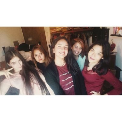 Osman24_7's tweet photo. @LenaEscoto_ Que Hermosa Foto!!! 💓💞 @dleimband @Dashvilches_ @Estefaniaconde_ @FerVillalobos_b @fonsecamichel1 https://t.co/NTxbjeDgKw