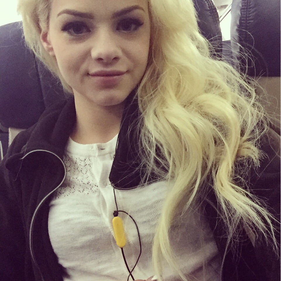 Elsa Jean Twitter