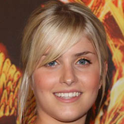 celebirthdays1's tweet photo. #HappyBirthday! #AmyRuffle - #TVActress from #Australia, Birth sign #Pisces https://t.co/S3jBHBUvou https://t.co/Zed4QQcQ37