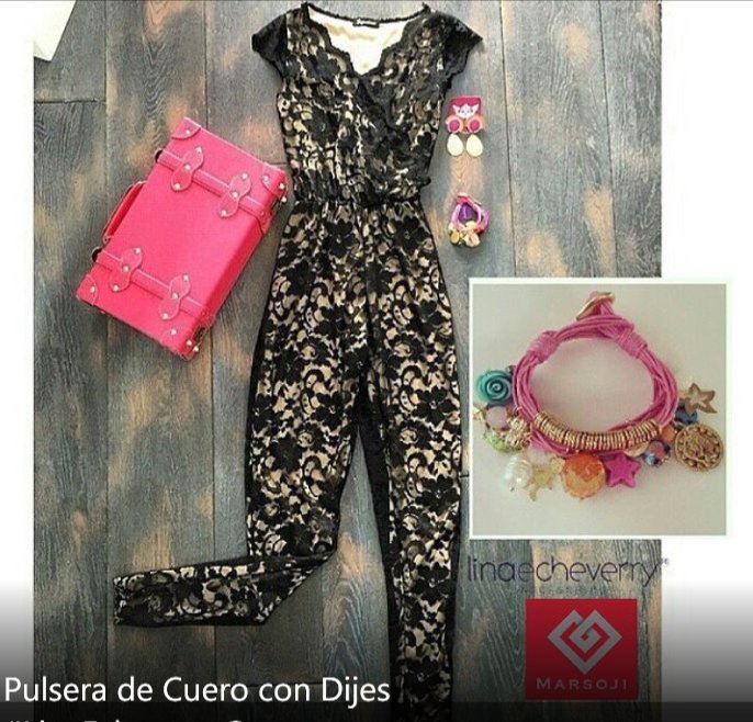 MarsojiCR's tweet photo. Complementa tu vestuario con accesorios #Marsoji 😍  #CityMall bella pulsera de #cuero https://t.co/a84MVbysgf