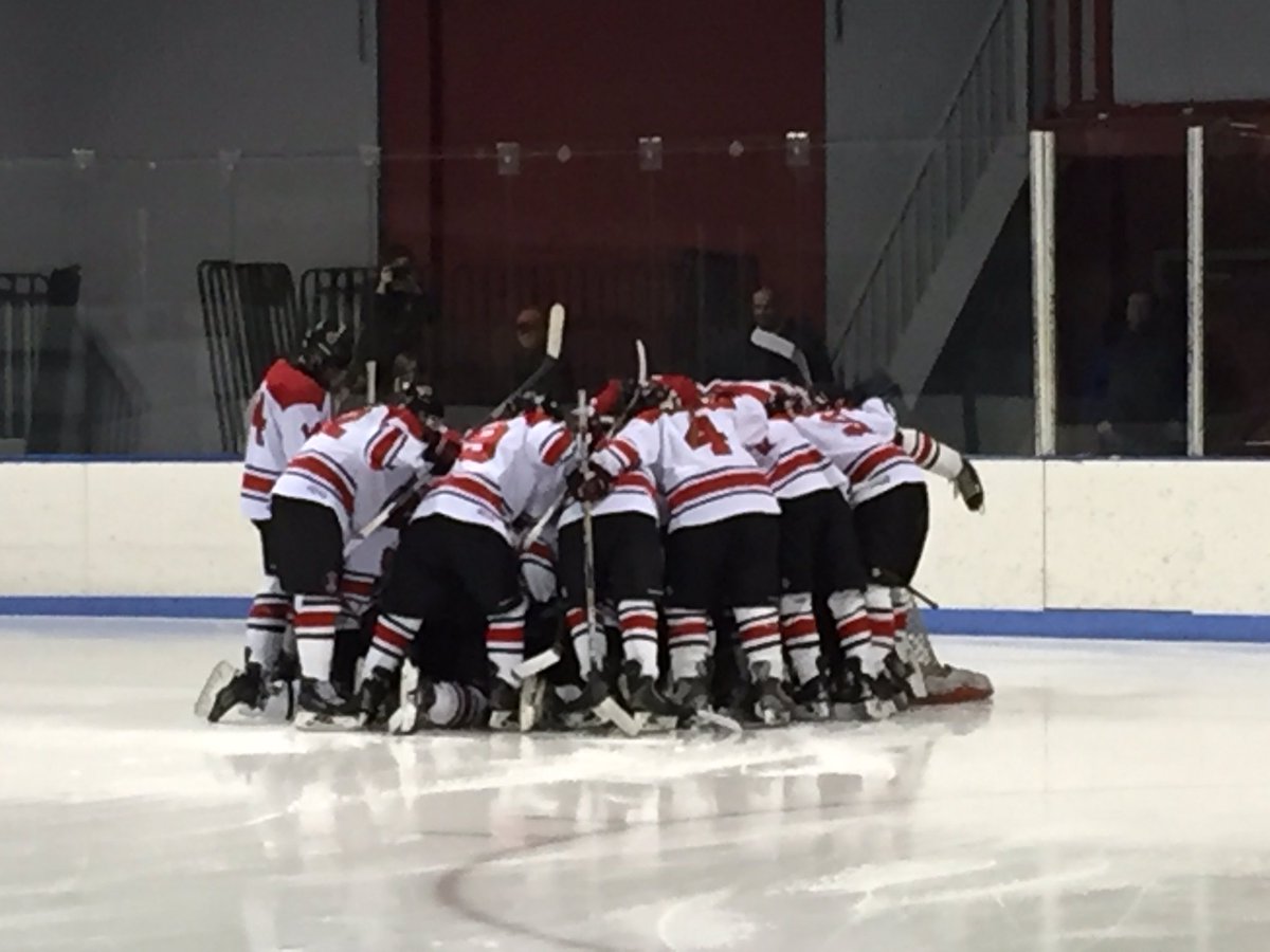 pauljdeen's tweet photo. CONGRATS @RyeVarsityHocky for a strong 5-3 Playoff WIN tonight over Hed Hud Sailors! #LGRye! https://t.co/rkFvAD0ee7